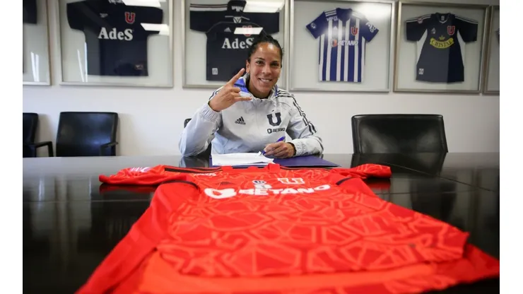 Vanina Correa es oficializada como la nueva arquera de Universidad de Chile y viene por el bicampeonato y la Copa Libertadores Femenina