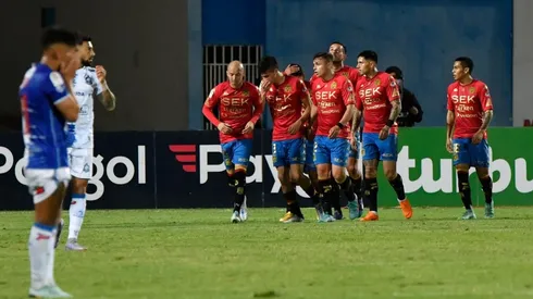 Unión Española dio el primer golpe de la serie ante Antofagasta