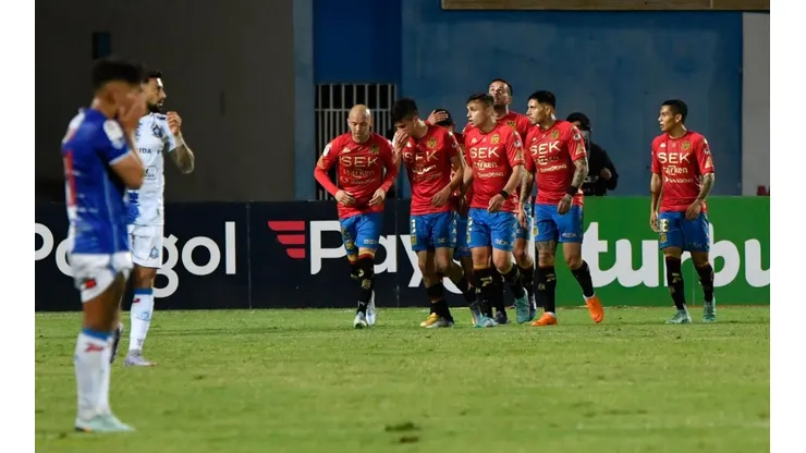 Unión Española dio el primer golpe de la serie ante Antofagasta