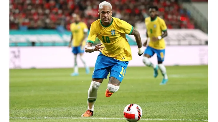 Brasil enfrenta en un amistoso internacional a Ghana.