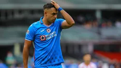 El delantero vivió un tenso momento en triunfo de Cruz Azul ante León