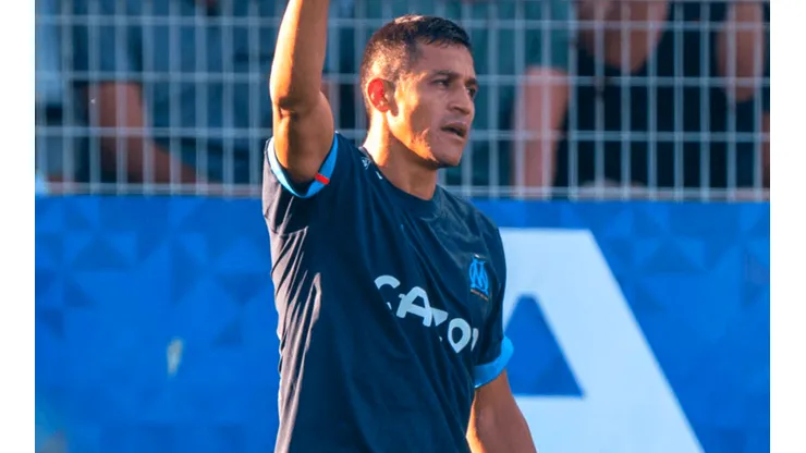 Periodista francés critica duramente a Alexis Sánchez