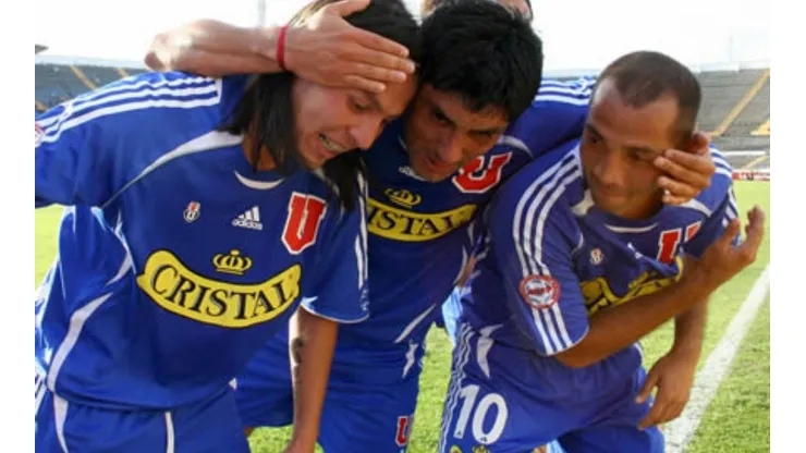 Cristián Canío se chorea con esos jugadores que mandan recados por la web: "Andan más preocupados de las redes sociales que de jugar"