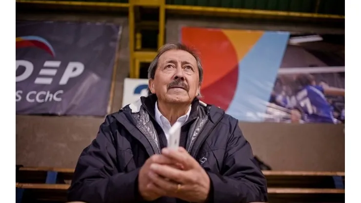 Leonardo Véliz afirma que Mauricio Isla nunca debió llegar a Colo Colo.