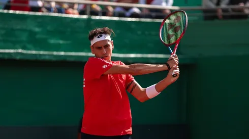 Alejandro Tabilo fue de más a menos ante Juan Pablo Varillas y el Jano sucumbió en la Copa Davis.