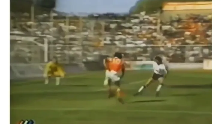 Golazo de Héctor Ligua Puebla por Cobreloa a Colo Colo cumple 30 años y que marcó el regreso del fútbol de Primera División a la TV chilena