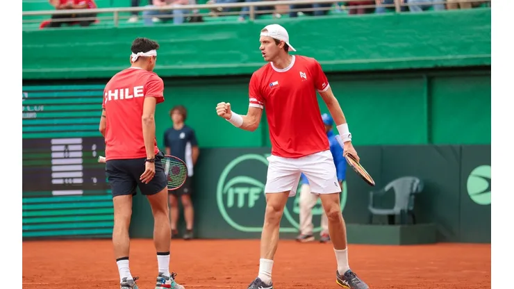 Alejandro Tabilo y Nicolás Jarry se quedaron con el partido de la Copa Davis