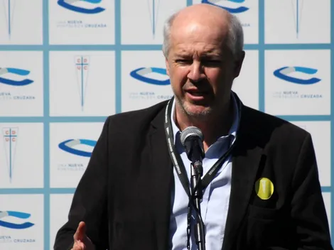 Juan Tagle saca aplausos tras responderle a hincha de la UC