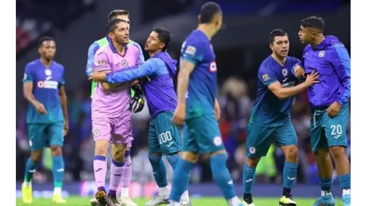 Morales protagoniza un nuevo momento incómodo en Cruz Azul.