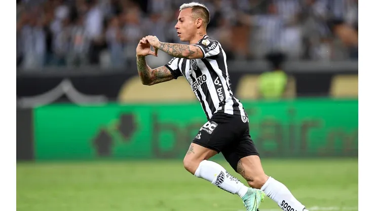 Atlético Mineiro visita al Avaí por el Brasileirao.