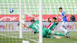 Universidad de Chile festejaba con Darío Osorio, pero el VAR y Piero Maza determinaron que el gol fuese anulado.