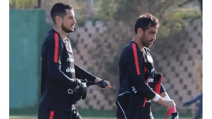 Gabriel Arias es más que Claudio Bravo según periodista argentino