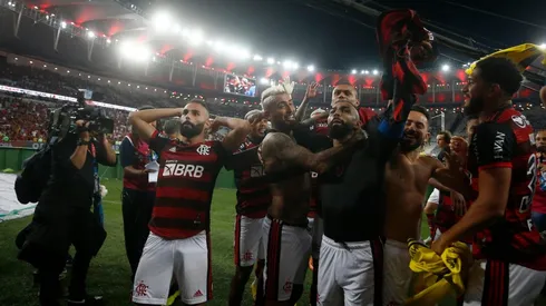 Arturo Vidal y Flamengo avanzan a la final de la Copa de Brasil
