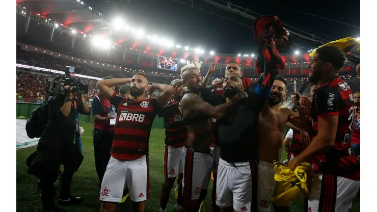 Arturo Vidal y Flamengo avanzan a la final de la Copa de Brasil