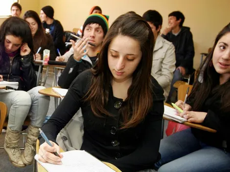 ¿Con qué requisitos se puede obtener el Bono Logro Escolar?