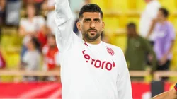 El ex defensor cruzado tuvo un particular regalo con hinchas de la UC