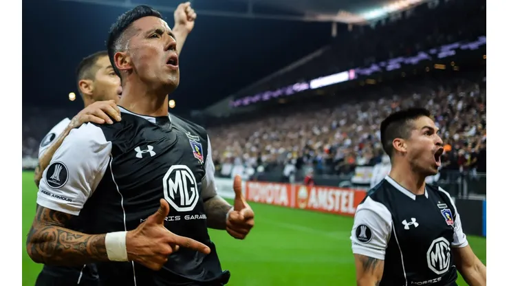Lucas Barrios cuelga las botas a los 37 minutos