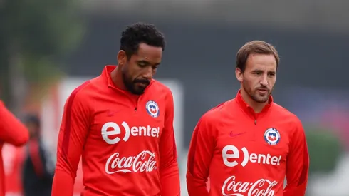 El ex seleccionado chileno tuvo solo elogios para el capitán de la UC