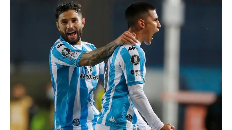 Racing enfrenta a Estudiantes por la Liga Profesional Argentina.