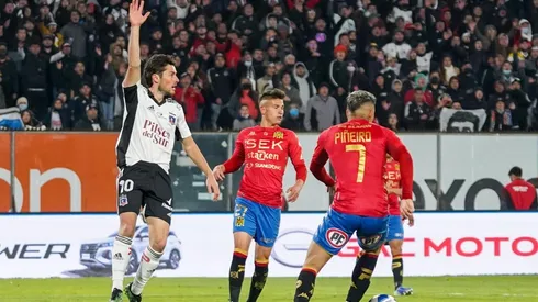 Rojas vio minutos en la goleada alba ante los hispanos.