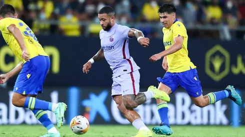 El Cádiz de Tomás Alarcón recibe al Barcelona por La Liga.