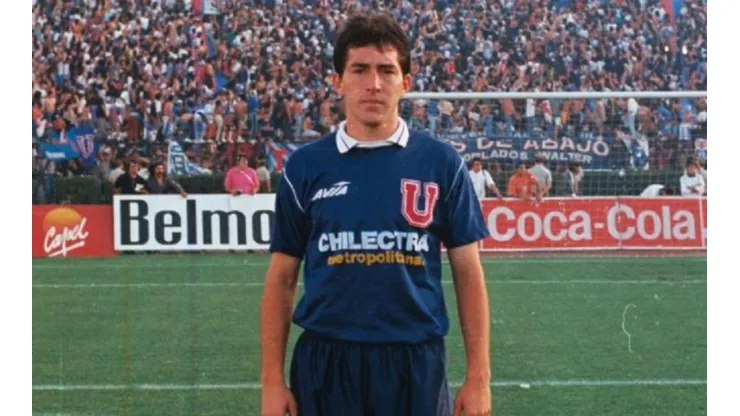 Cristián Mora no le gusta para nada la línea de tres que pretende Diego López.