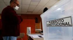 Revisa a qué local debes ir a votar este domingo en el Plebiscito.