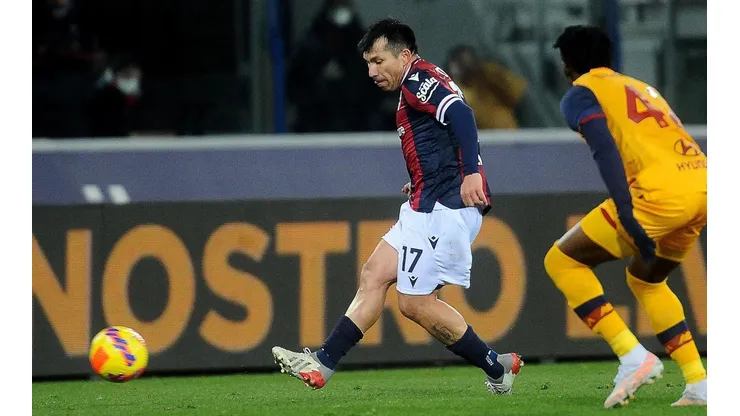 Gary Medel disfruta en el Bologna de un buen nivel y, además, aprovecha su estadía en el club para tener su espacio exclusivo en el Renato Dall'Ara