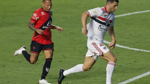 Goianiense y Sao Paulo disputan una de las semifinales de Copa Sudamericana.