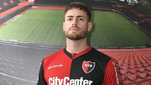 Lucas Melano fue oficializado en Newell's Old Boys