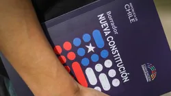 Consulta como descargar la Nueva Constitución.