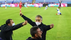 Ariel Holan festejó y alabó en grande las capacidades de los más experimentados de la UC. Clemente Montes contó los motivos de la arenga del técnico