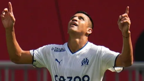 Alexis Sánchez forma parte del once ideal en Francia