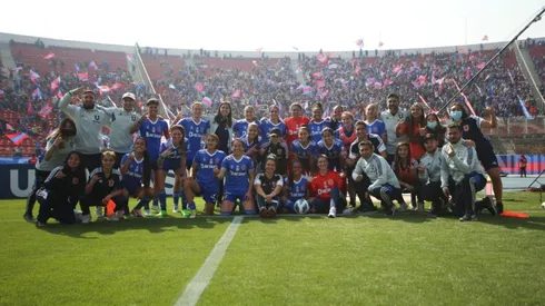 La columna de Las Leonas: "El equipo masculino de Universidad de Chile empañó la fiesta que habían preparado las campeonas"