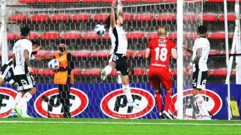 Méndez preocupado por el futuro de Colo Colo, pese a que dice que el torneo está 'en el bolsillo'.