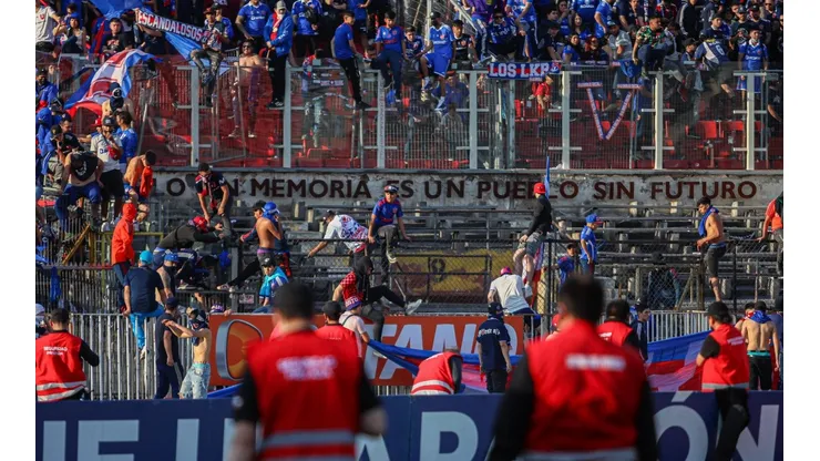 U de Chile condena actos vandálicos y agresión a guardia privado.