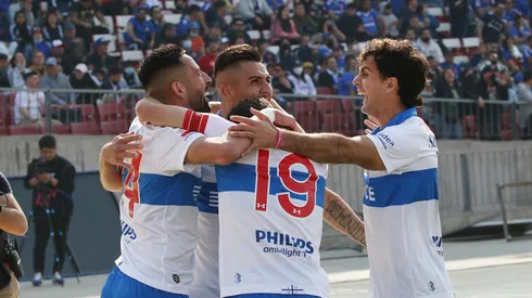 César Pinares y Mauricio Isla brillaron en la Universidad Católica en su mejor partido desde su retorno a Chile. Los dos jugadores están en un rendimiento ascendente en la recta final del torneo.