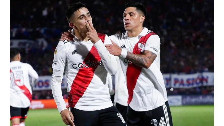 Familia de Solari vuelta loca por el Pibe y agradecer ser hinchas de River.
