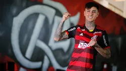 Erick Pulgar debutó en el Flamengo y actuó 12 minutos en la victoria ante el Botafogo en el Brasileirao
