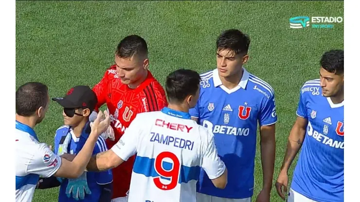 Anibal Ortiz entró con el plantel de la U al Clásico Universitario.