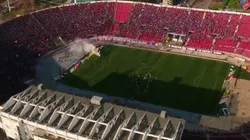 Los hinchas de la U manifestaron su descontento con Azul Azul