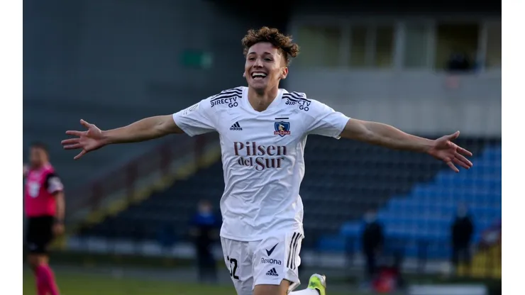 Luciano Arriagada marcó un par de goles en su estadía en Colo Colo y tendrá que partir a Brasil para buscar continuidad. El delantero quiere retornar en el futuro a Colo Colo cuando tenga más experiencia