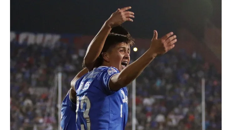 La Universidad de Chile saldrá a buscar el Clásico Universitario ante la UC con la Patrulla Juvenil.
