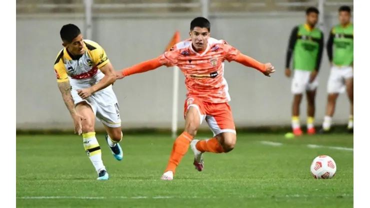 Espejo suena con fuerza en Colo Colo.