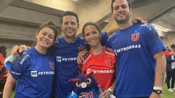 Ocampo junto a su grupo de trabajo en la U.