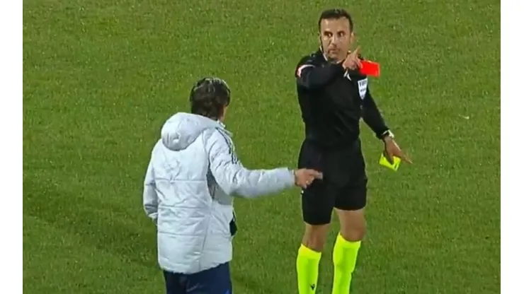 Piero Maza justifica en el informe que expulsión del técnico de Universidad de Chile, Diego López, fue por no respetar los límites y por desaprobar las decisiones arbitrales