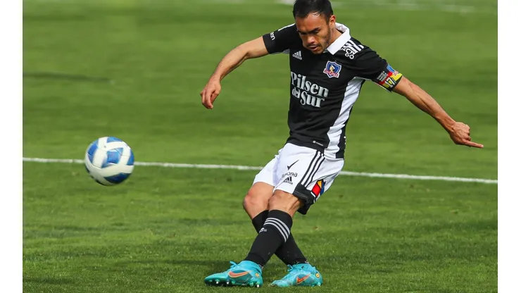 Gabriel Suazo tendría un acuerdo de palabra con la directiva de Blanco y Negro para partir de Colo Colo durante los últimos días del mercado de fichajes en Europa.