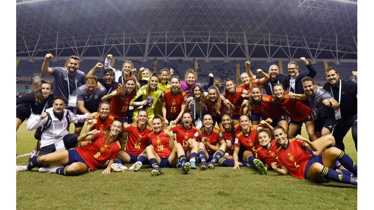 España viene de eliminar a México