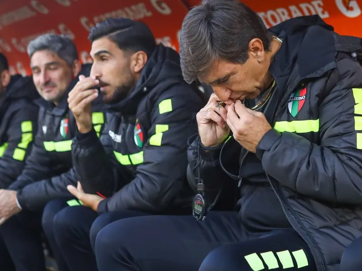 Gustavo Costas apuesta en grande en dejar la mala suerte en Palestino