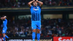 Morales recibió graves insultos por hinchas tras la goleada que sufrió Cruz Azul en el clásico.